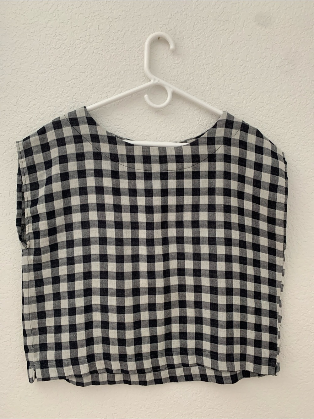 Carly Jean Los Angeles Jules Top- Black & White Gingham Boxy Top- Natural Fibers